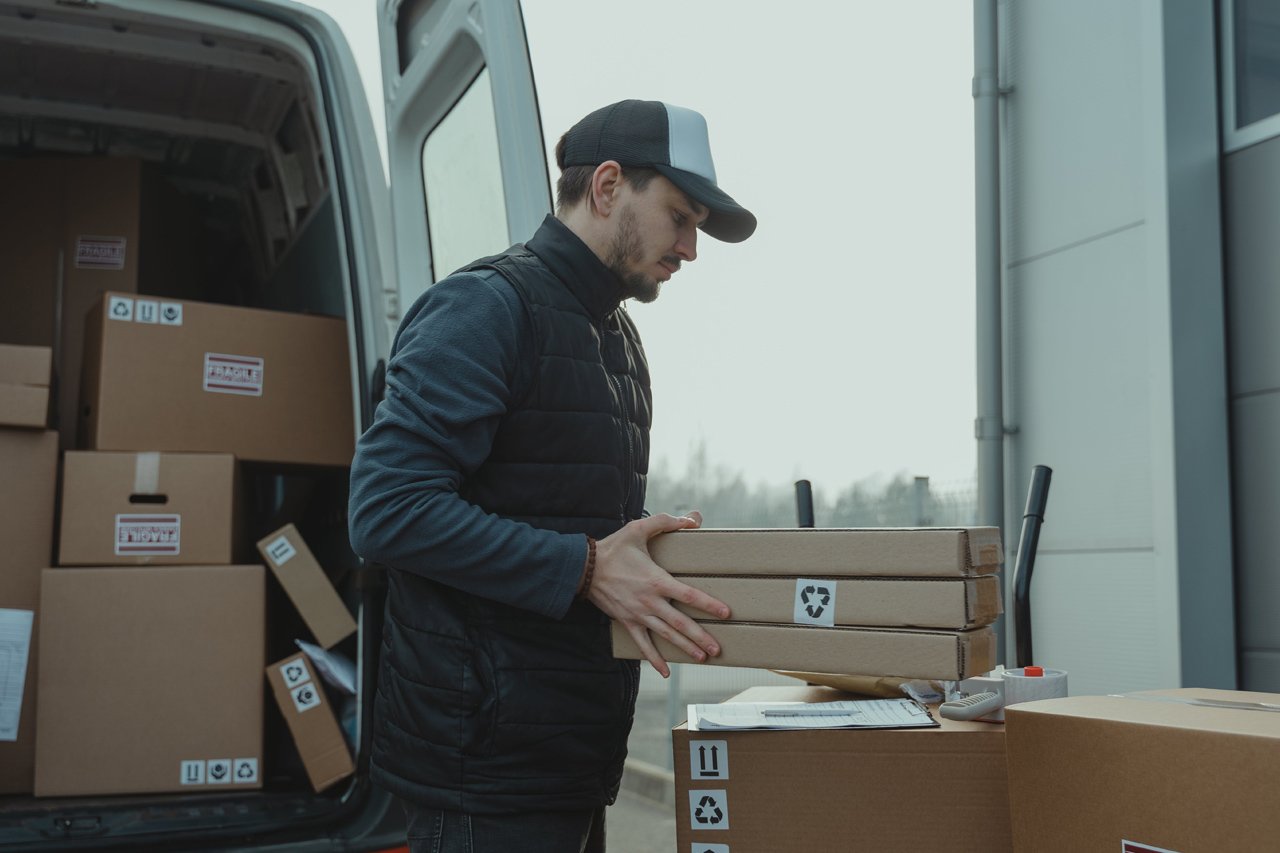 E-Commerce Logistics